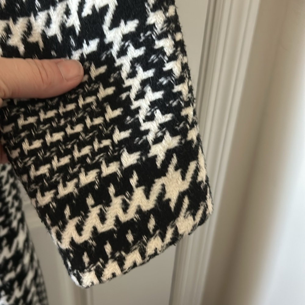Forever 21 houndstooth coat - Picture 7 of 10
